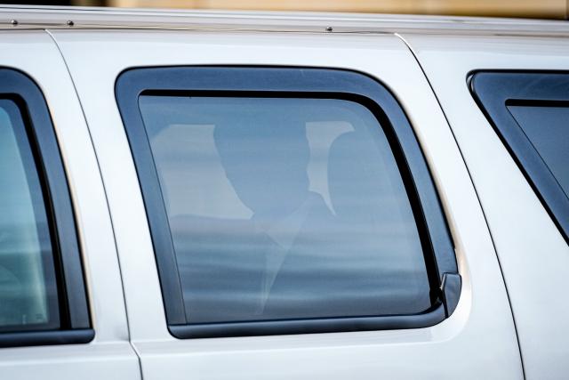 14 December 2025, Berlin: Jared Kushner, entrepreneur and former chief adviser to the US President, drives out of the garage of the Adlon Hotel. The US representatives are in Berlin to discuss a possible ceasefire with Ukrainian and European officials. Photo: Kay Nietfeld/dpa