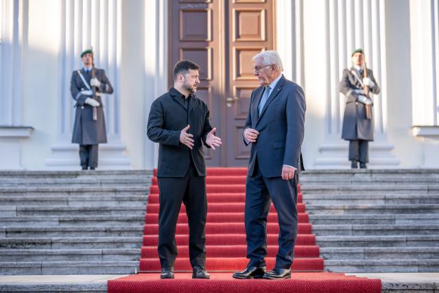 15 December 2025, Berlin: German President Frank-Walter Steinmeier receives Volodymyr Zelensky, President of Ukraine, at Bellevue Palace on the second day of the Ukraine talks in Berlin. Photo: Michael Kappeler/dpa
