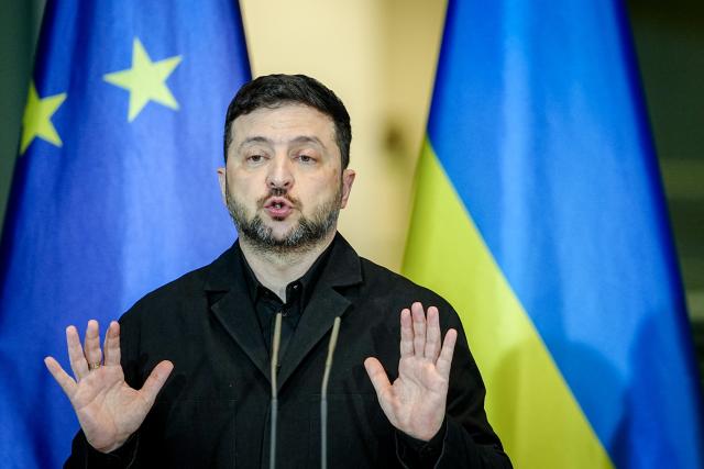 15 December 2025, Berlin: Ukrainian President Volodymyr Zelensky speaks during a joint press conference with Germany's Chancellor Friedrich Merz (not pictured) at the German Chancellery. Photo: Kay Nietfeld/dpa