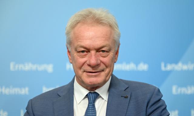 FILED - 10 December 2025, Berlin: Alois Rainer, German Minister of Food, Agriculture and Home Affairs, speaks at a press conference to present a strategy for agricultural exports. Photo: Elisa Schu/dpa