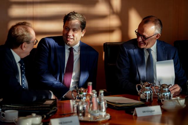 17 December 2025, Berlin: (L-R) German Minister of Interior, Alexander Dobrindt, German Minister of Finance, Vice Chancellor and Social Democratic Party (SPD) Federal Chairman Lars Klingbeil, and German Chancellor Friedrich Merz attend the German Cabinet at the German Chancellery in Berlin. Photo: Kay Nietfeld/dpa