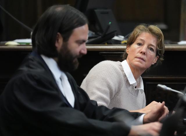 18 December 2025, Hamburg: Christina Block (r), German restaurateur and entrepreneur, sits next to lawyer Ingo Bott (l), Block's defense attorney, in the courtroom at the start of the trial for alleged child abduction in Hamburg Regional Court. In a cloak-and-dagger operation on New Year's Eve 2023/24, two children belonging to the gastronomy entrepreneur Block were taken from Denmark to Germany. The trial for the alleged abduction is taking place at Hamburg District Court, including against Block. Photo: Marcus Brandt/Pool dpa/dpa