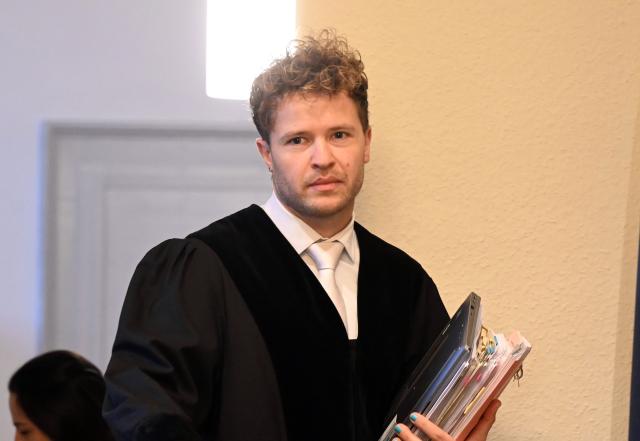 18 December 2025, Baden-Württemberg, Bruchsal: Konrad King, presiding judge at Bruchsal District Court, opens the trial over a fatal speeding accident. Photo: Uli Deck/dpa