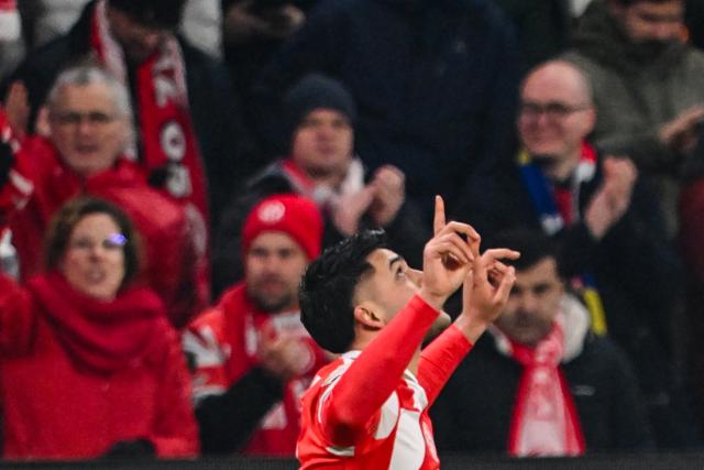 18 December 2025, Rhineland-Palatinate, Mainz: Mainz's Nadiem Amiri celebrates scoring his side's first goal of the game during the UEFA Europa Conference League soccer match between FSV Mainz 05 and Samsunspor at the Mewa Arena. Photo: Torsten Silz/dpa