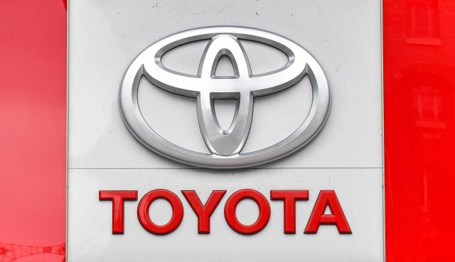 FILED - 15 July 2020, Berlin: The logo of Japanese car manufacturer Toyota Motor is pictured in Berlin. Photo: Jens Kalaene/dpa-Zentralbild/dpa