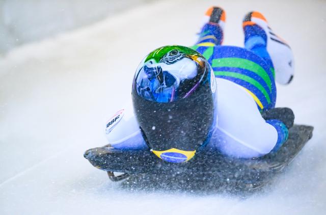 02 January 2026, North Rhine-Westphalia, Winterberg: Brazil's Nicole Rocha Silveira starts the women's skeleton first heat event at the World Cup. Photo: Robert Michael/dpa