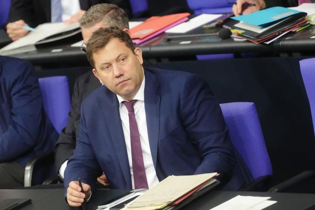 FILED - 05 December 2025, Berlin: Lars Klingbeil, Germany's Minister of Finance, follows the session of the German Bundestag. Photo: Kay Nietfeld/dpa