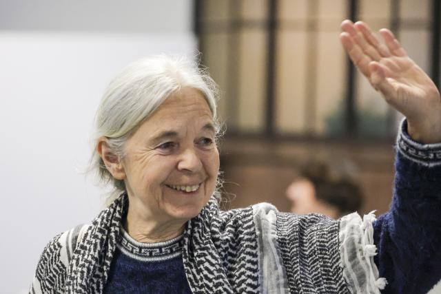06 January 2026, Lower Saxony, Verden: The defendant Daniela Klette appears in the provisional courtroom of the Verden district court. Klette is accused of attempted murder and several robberies, which she is alleged to have committed together with accomplices. Photo: Focke Strangmann/dpa