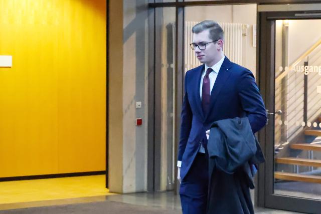 07 January 2026, Bavaria, Würzburg: AfD member of parliament Daniel Halemba arrives at the district court. Halemba has to answer for incitement of the people, among other things. Photo: Daniel Löb/dpa