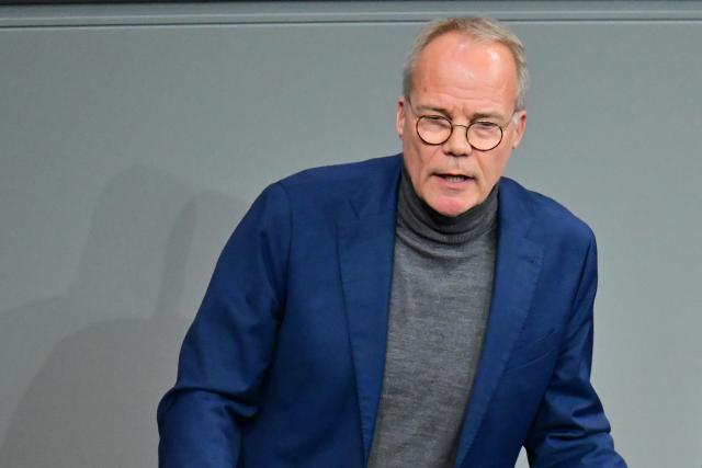 FILED - 17 December 2025, Berlin: Matthias Miersch, Chairman of the SPD parliamentary group, speaks in the 49th plenary session of the 21st legislative period in the German Bundestag. Photo: Sebastian Gollno/dpa