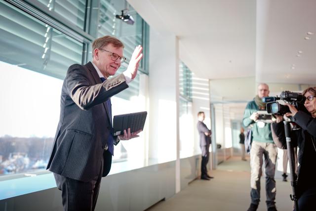 07 January 2026, Berlin: Johann Wadephul, German Foreign Minister, attends the meeting of the Federal Cabinet in the Federal Chancellery. Photo: Kay Nietfeld/dpa