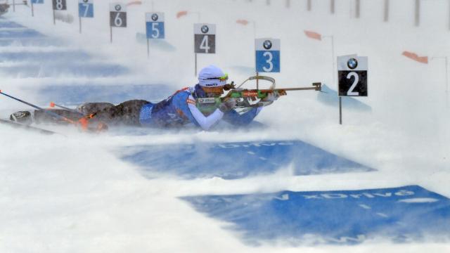 FILED - 09 January 2019, Thüringen, Oberhof: A biathlete trains in the snow in the Lotto Thueringen Arena on the Rennsteig. The women's sprint race at the biathlon World Cup in Oberhof has been moved forward one day to Thursday owing to an adverse weather forecast. Photo: Martin Schutt/dpa-Zentralbild/dpa