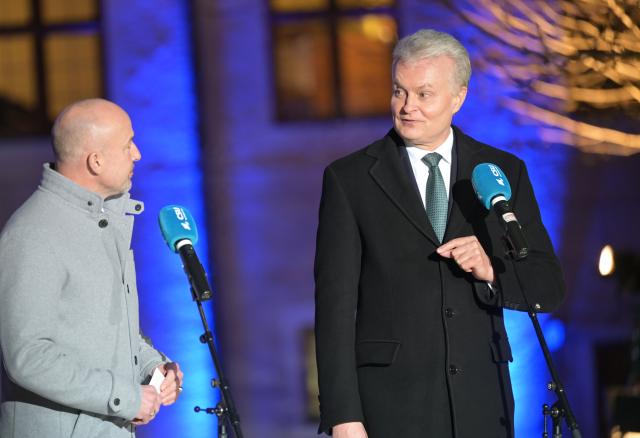 07 January 2026, Bavaria, Seeon: Chairman of the Christian Social Union in Bavaria (CSU) in the Bundestag Alexander Hoffmann (L) and President of Lithuania Gitanas Nauseda make a statement during the continuation of the three-day closed-door meeting of the CSU parliamentary group in the Bundestag at Seeon Monastery. Photo: Malin Wunderlich/dpa