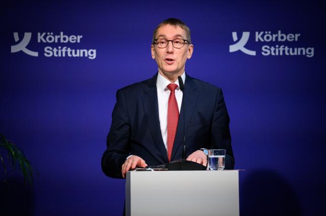 07 January 2026, Berlin: Chairman of the Executive Board of the Koerber Foundation Thomas Paulsen speaks at the Koerber Foundation symposium entitled "Democracy as a Mission" on the occasion of Federal President Steinmeier's 70th birthday at the Academy of Arts on Pariser Platz. Photo: Bernd von Jutrczenka/dpa