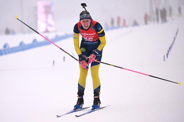 08 January 2026, Thuringia, Oberhof: Sweden's Elvira Oeberg reacts in the finish area after winning the Women's Sprint 7.5 km competition of the IBU Biathlon World Cup in Oberhof. Photo: Jennifer Brückner/dpa