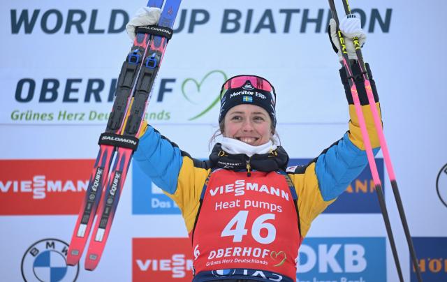 08 January 2026, Thuringia, Oberhof: Sweden's Elvira Oeberg celebrates on the podium after winning the Women's Sprint 7.5 km competition of the IBU Biathlon World Cup in Oberhof. Photo: Hendrik Schmidt/dpa