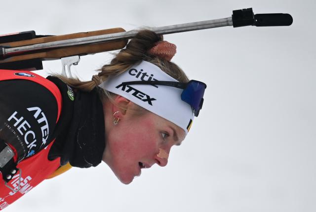 08 January 2026, Thuringia, Oberhof: Belgium's Maya Cloetens in action during the Women's Sprint 7.5 km competition of the IBU Biathlon World Cup in Oberhof. Photo: Hendrik Schmidt/dpa