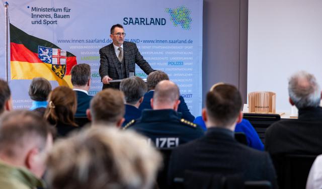 09 January 2026, Saarland, Saarbruecken: Saarland's Minister of the Interior Reinhold Jost speaks at the presentation of the draft "Raeume des Gedenkens" (Spaces of Remembrance) for a memorial to police officers who died in the line of duty in Saarland. Photo: Laszlo Pinter/dpa