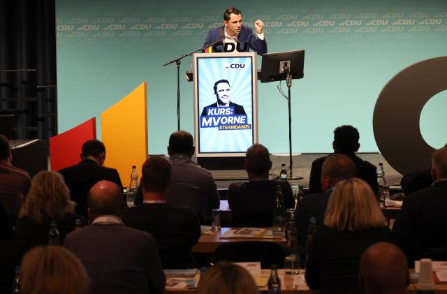 10 January 2026, Mecklenburg-Western Pomerania, Rostock: Daniel Peters, head of the CDU party and parliamentary group in Mecklenburg-Vorpommern, speaks at the state representatives' meeting at which the state list for the state elections is to be drawn up in around eight months' time. Peters is running for first place on the list. Photo: Bernd Wüstneck/dpa