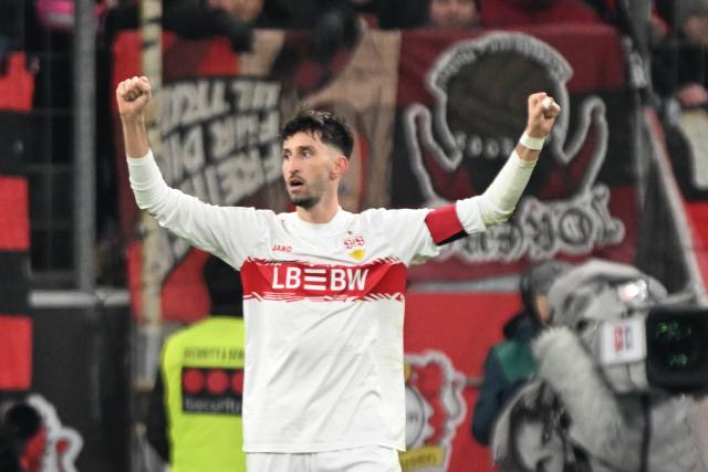 10 January 2026, North Rhine-Westphalia, Leverkusen: Stuttgart's Atakan Karazor celebrates scoring his side's third goal during the German Bundesliga soccer match between Bayer Leverkusen and VfB Stuttgart at BayArena. Photo: Federico Gambarini/dpa - IMPORTANT NOTICE: DFL and DFB regulations prohibit any use of photographs as image sequences and/or quasi-video.