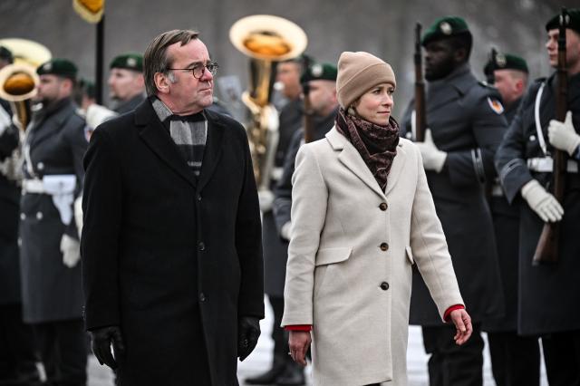 13 January 2026, Berlin: German Minister of Defense Boris Pistorius receives Kaja Kallas, EU High Representative for Foreign Affairs and Vice President of the EU Commission, with military honours in Berlin. Kallas is in Berlin for talks on strengthening European defense preparedness. Photo: Britta Pedersen/dpa
