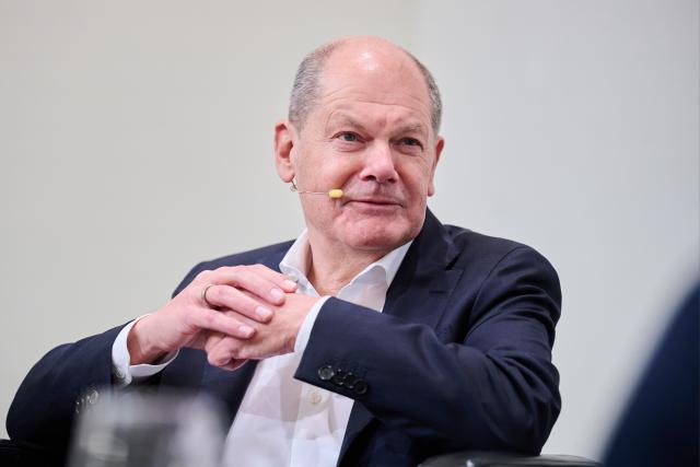 13 January 2026, Berlin: Former German chancellor Olaf Scholz sits in the Hamburg State Representation during the presentation of the book "Das Versagen" (The Failure) by the married couple Georg Mascolo and Katja Gloger. Photo: Annette Riedl/dpa