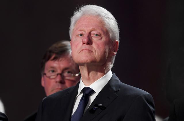 FILED - 01 July 2017, Rhineland-Palatinate, Speyer: Former US President Bill Clinton attends the Pontifical Requiem for the late former German chancellor Helmut Kohl in Speyer Cathedral. Photo: Arne Dedert/dpa-Pool/dpa