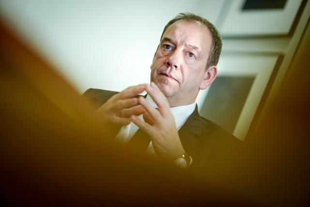 FILED - 17 December 2025, Berlin: Henning Otte, Parliamentary Commissioner for the German Armed Forces, speaks in an interview with journalists from the German Press Agency (dpa). Photo: Kay Nietfeld/dpa