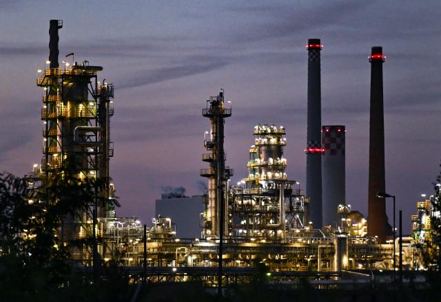 FILED - 07 September 2023, Brandenburg, Schwedt/Oder: Crude oil processing facilities at  the premises of PCK-Raffinerie GmbH. Photo: Patrick Pleul/dpa