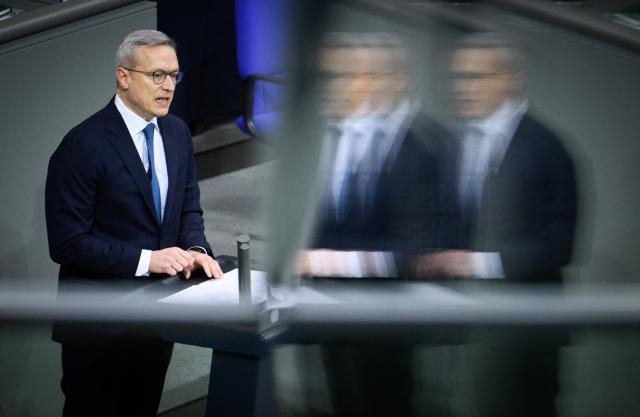 16 January 2026, Berlin: Karsten Wildberger, Germany's Minister for Digitalization and State Modernization, speaks at the 54th plenary session of the 21st legislative period in the German Bundestag, discussing EU data access regulations, digital driver's licenses, and the amended supply chain law. Photo: Bernd von Jutrczenka/dpa