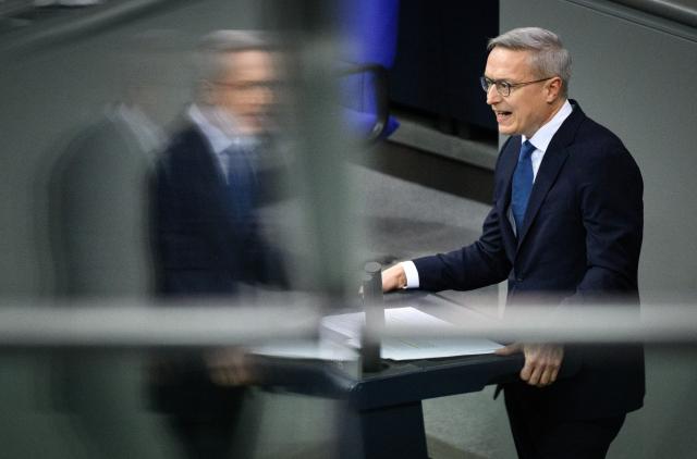 16 January 2026, Berlin: Karsten Wildberger, Germany's Minister for Digitalization and State Modernization, speaks at the 54th plenary session of the 21st legislative period in the German Bundestag, discussing EU data access regulations, digital driver's licenses, and the amended supply chain law. Photo: Bernd von Jutrczenka/dpa