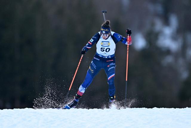 16 January 2026, Bavaria, Ruhpolding: France's Julia Simon competes the women's 7.5 km sprint race during the IBU Biathlon World Cup in Ruhpolding. Photo: Sven Hoppe/dpa