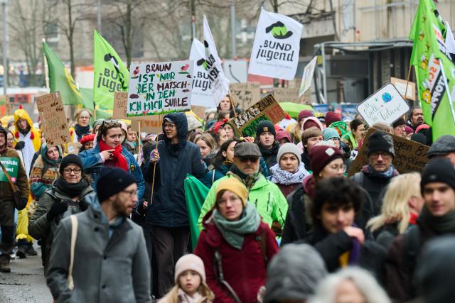 17 January 2026, Berlin: Participants march through the Franzoesische street during a demonstration under the motto "We're fed up" during the International Green Week. Photo: Annette Riedl/dpa