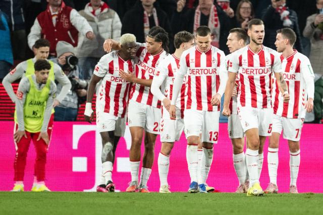 17 January 2026, North Rhine-Westphalia, Cologne: Cologne's Ragnar Ache celebrates scoring his side's second goal during the German Bundesliga soccer match between 1. FC Cologne and FSV Mainz 05 at RheinEnergieStadion. Photo: Marius Becker/dpa - IMPORTANT NOTE: In accordance with the regulations of the DFL German Football League and the DFB German Football Association, it is prohibited to utilize or have utilized photographs taken in the stadium and/or of the match in the form of sequential images and/or video-like photo series.