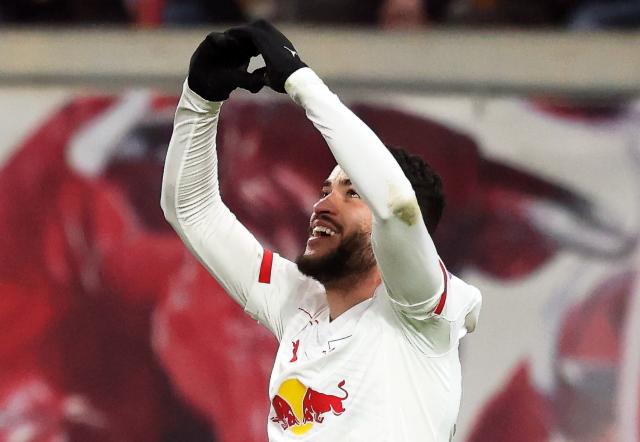 17 January 2026, Saxony, Leipzig: Leipzig's Romulo celebrates scoring his side's first goal during the German Bundesliga soccer match between RB Leipzig and Bayern Munich at rhe Red bull Arena. Photo: Jan Woitas/dpa