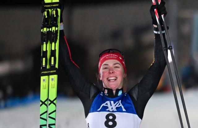 17 January 2026, Thuringia, Oberhof: Germany's Coletta Rydzek celebrates finishing second in the women's sprint freestyle competition of the FIS Cross-Country Skiing World Cup in Oberhof. Photo: Hendrik Schmidt/dpa