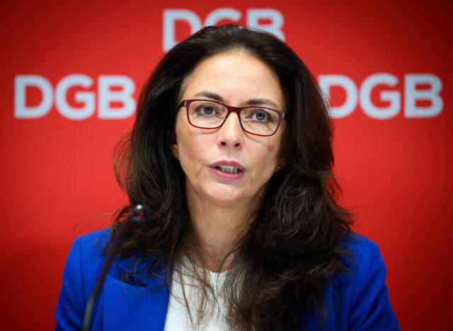 20 January 2026, Berlin: Yasmin Fahimi, chairwoman of the German Trade Union Confederation (DGB), speaks at the DGB's annual press conference at its federal executive board administration on the organization's political priorities for 2026. Photo: Bernd von Jutrczenka/dpa