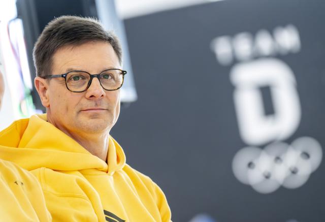 20 January 2026, Bavaria, Munich: Olaf Tabor, chef de mission of the Olympic team, attends the German Olympic Sports Confederation (DOSB) press conference on the nomination of the German team for the Winter Games in Milan and Cortina d'Ampezzo. Photo: Peter Kneffel/dpa