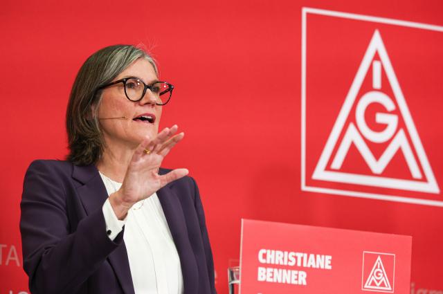 26 January 2026, Hesse, Frankfurt_Main: Christiane Benner, 1st Chairwoman of IG Metall, speaks at the IG Metall annual conference. Photo: Hannes P Albert/dpa