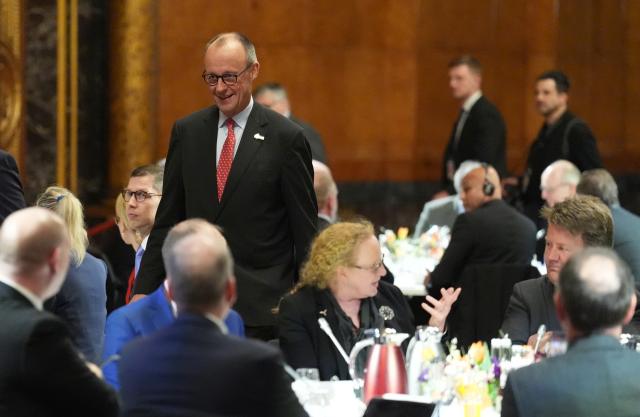 25 January 2026, Hamburg: German Chancellor Friedrich Merz attends a round table discussion of the heads of state and government and energy ministers at the summit of the North Sea states in Hamburg. Photo: Marcus Brandt/dpa