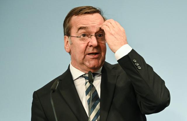 26 January 2026, Berlin: German Minister of Defense Boris Pistorius, attends a joint press conference with Lithuanian Minister of Defense Robertas Kaunas, following their meeting in Berlin. Photo: Britta Pedersen/dpa