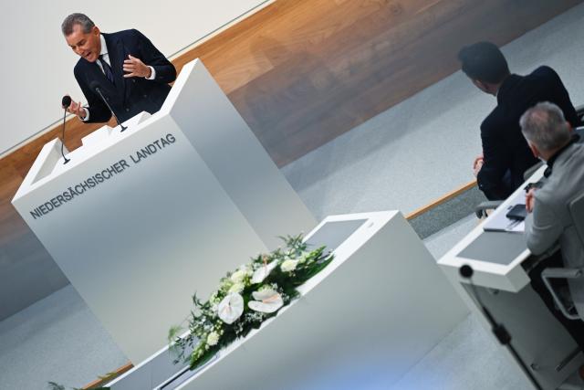 27 January 2026, Lower Saxony, Hanover: Michel Friedman, publicist, speaks during the commemoration ceremony on the Day of Remembrance of the Victims of National Socialism in Hanover. Photo: Shireen Broszies/dpa
