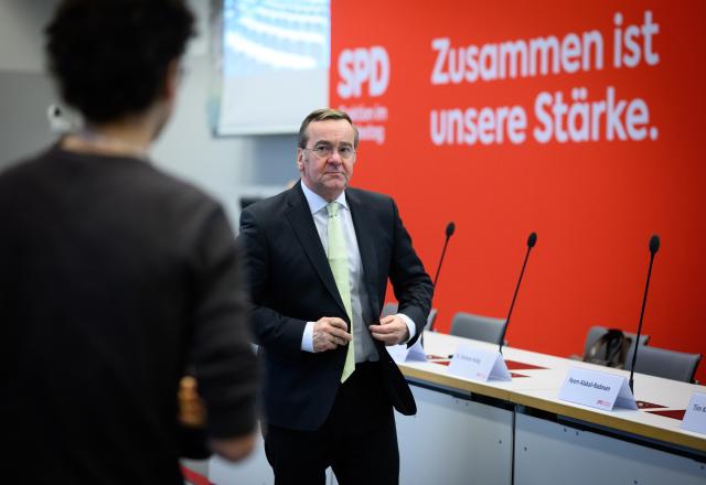 27 January 2026, Berlin: Boris Pistorius, German Minister of Defense, attends the Social Democratic Party (SPD) parliamentary group's meeting at the German Parliament (Bundestag). Photo: Bernd von Jutrczenka/dpa