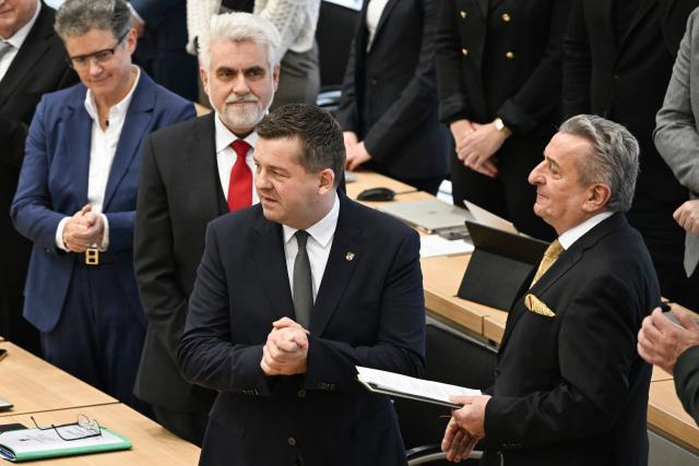 28 January 2026, Saxony-Anhalt, Magdeburg: Sven Schulze, receives applause in the plenary chamber of the Saxony-Anhalt state parliament. Schulze was elected as the state's new Minister President. Photo: Hendrik Schmidt/dpa