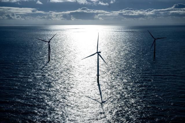 FILED - 16 November 2023, North Sea, --: A view of an offshore wind farm in the North Sea. Photo: Sina Schuldt/dpa