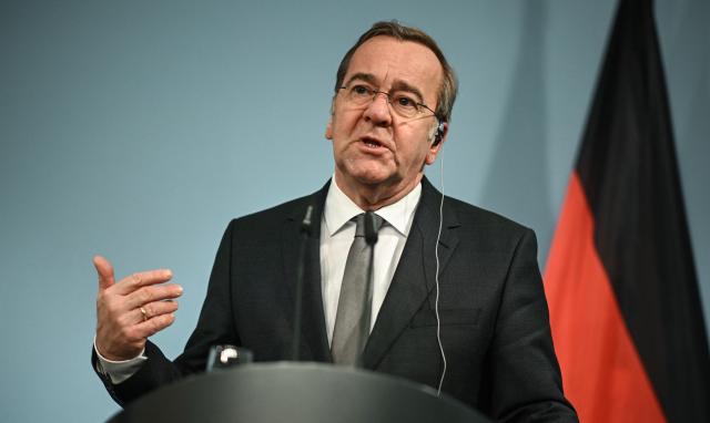 28 January 2026, Berlin: German Minister of Defense Boris Pistorius speaks during a press conference with his Romanian counterpart Radu-Dinel Miruta after their meeting. Photo: Britta Pedersen/dpa