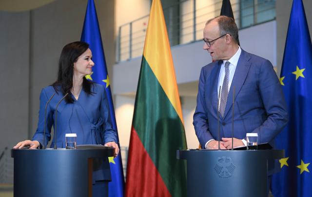 29 January 2026, Berlin: German Chancellor Friedrich Merz holds a joint press conference with Inga Ruginiene, Prime Minister of Lithuania, at the German Chancellery in Berlin. Photo: Britta Pedersen/dpa