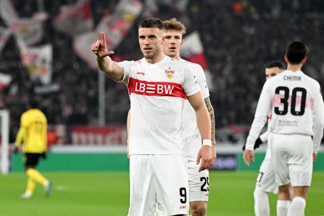 29 January 2026, Baden-Württemberg, Stuttgart: Stuttgart's Ermedin Demirovic celebrates scoring his side's second goal during the UEFA Europa League soccer match between VfB Stuttgart and Young Boys Bern at the MHPArena. Photo: Bernd Weißbrod/dpa