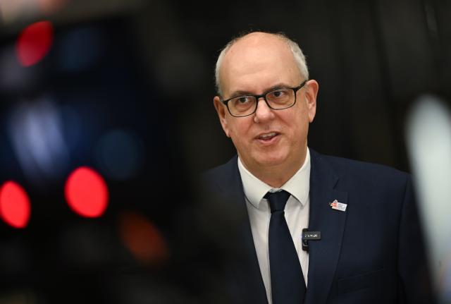 30 January 2026, Berlin: Andreas Bovenschulte, President of the German Council (Bundesrat) and Mayor of Bremen,speaks to the press ahead of the plenary session of the Bundesrat. Photo: Britta Pedersen/dpa