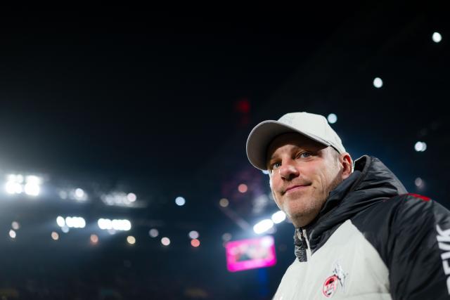30 January 2026, North Rhine-Westphalia, Cologne: Cologne Coach Lukasz Kwasniok is pictured before the start of the German Bundesliga soccer match between 1. FC Cologne and VfL Wolfsburg at the RheinEnergieStadion. Photo: Marius Becker/dpa - IMPORTANT NOTE: In accordance with the regulations of the DFL German Football League and the DFB German Football Association, it is prohibited to utilize or have utilized photographs taken in the stadium and/or of the match in the form of sequential images and/or video-like photo series.